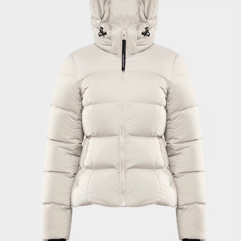 Aritzia Superpuff (Size Medium) in White/Cream